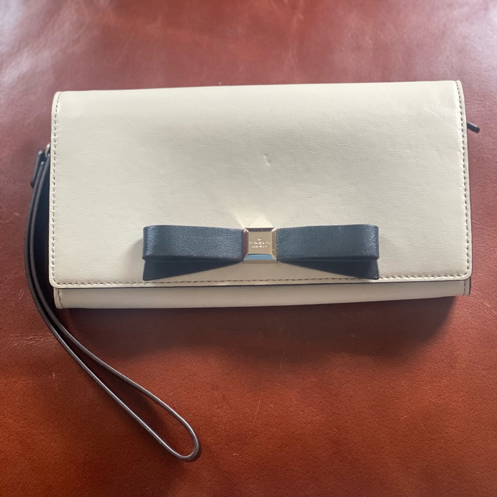 Kate Spade Ivory and Black leather wristlet.